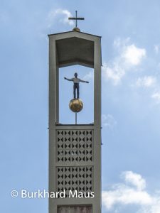 Stephan Balkenhol, „Mann im Turm“ der St. Elisabeth Kirche, Kassel