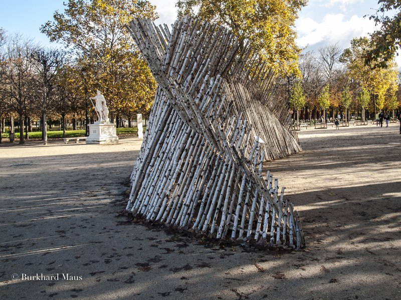 Augustas Serapinas, "Standtune", FIAC - Hors les Murs (détail), Jardin des Tuileries