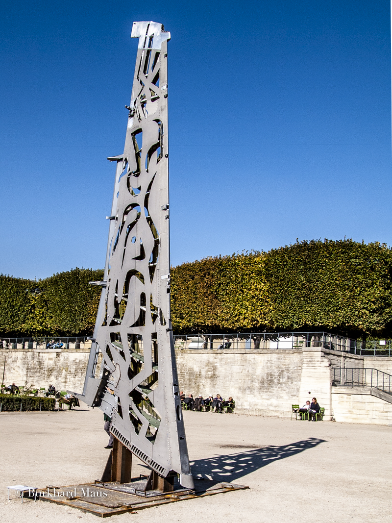 Camille Henrot "Le prix du danger 5", FIAC / Hors les Murs, Jardin des Tuileries, Paris