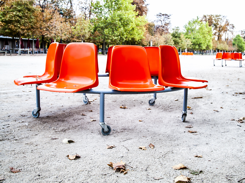 Veit Stratmann ,“Les anneaux“ (détail), Foire Internationale d’Art Contemporain (Hors les Murs) (FIAC), Grande Allée (détail), Jardin des Tuileries, Paris
